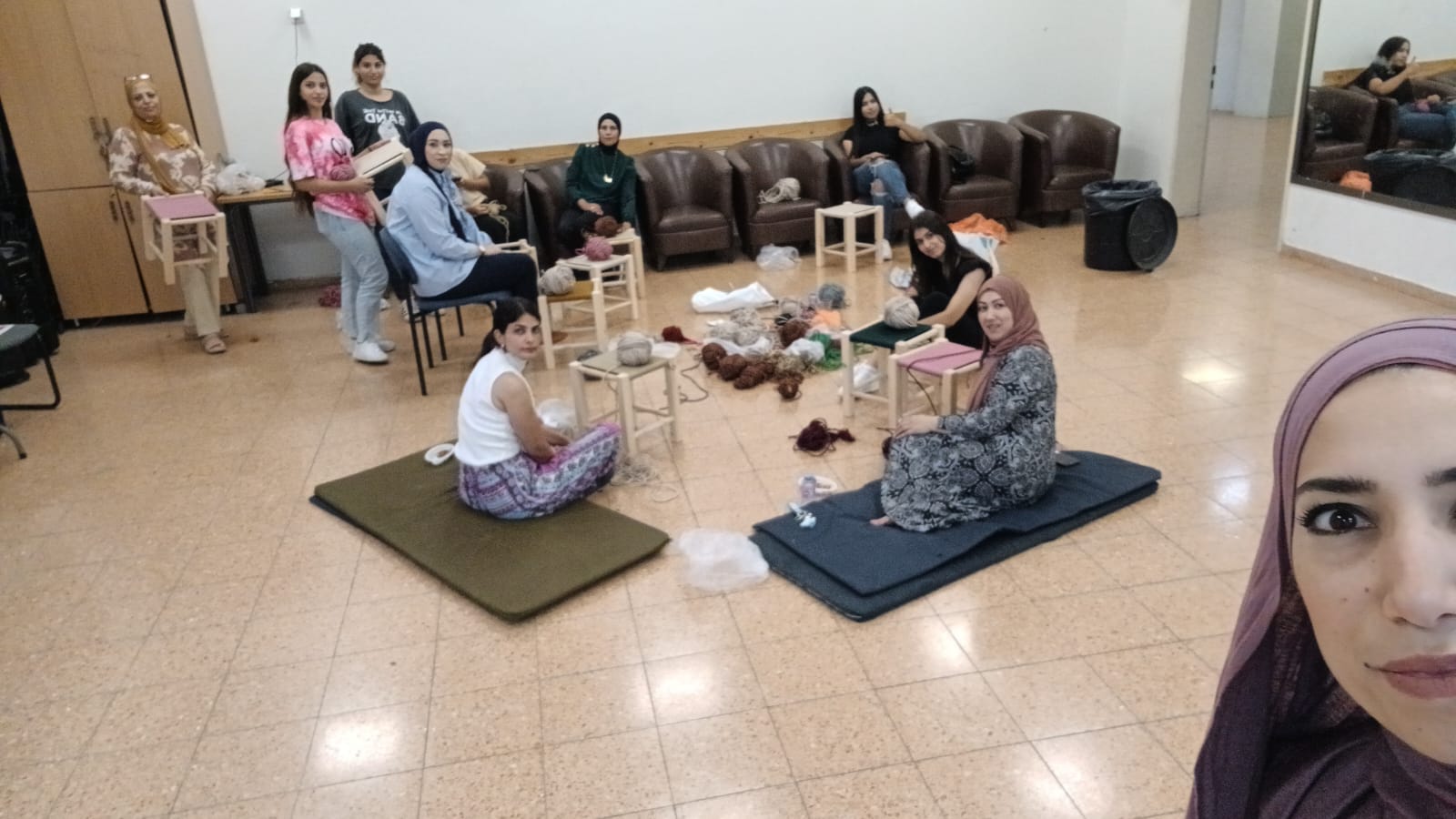 المجلس المحلي نحف ومكتب الخدمات الاجتماعية.